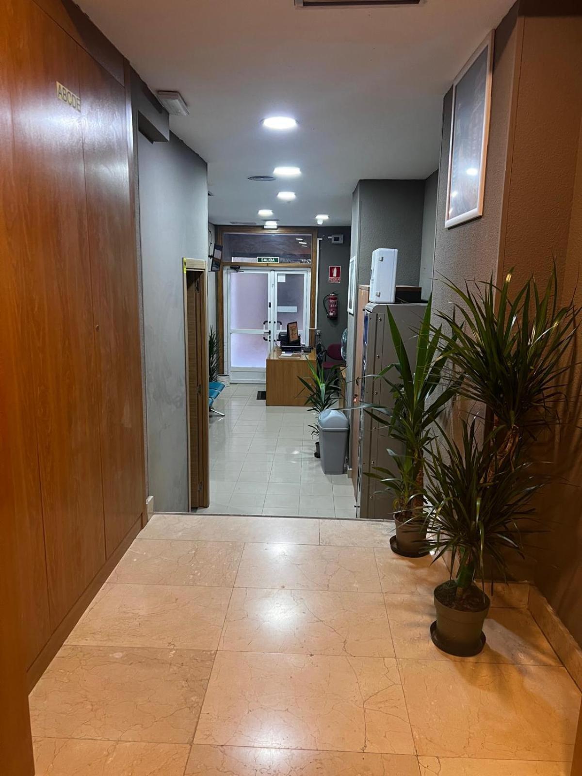 Hostel Estrella 20 Madryt Zewnętrze zdjęcie