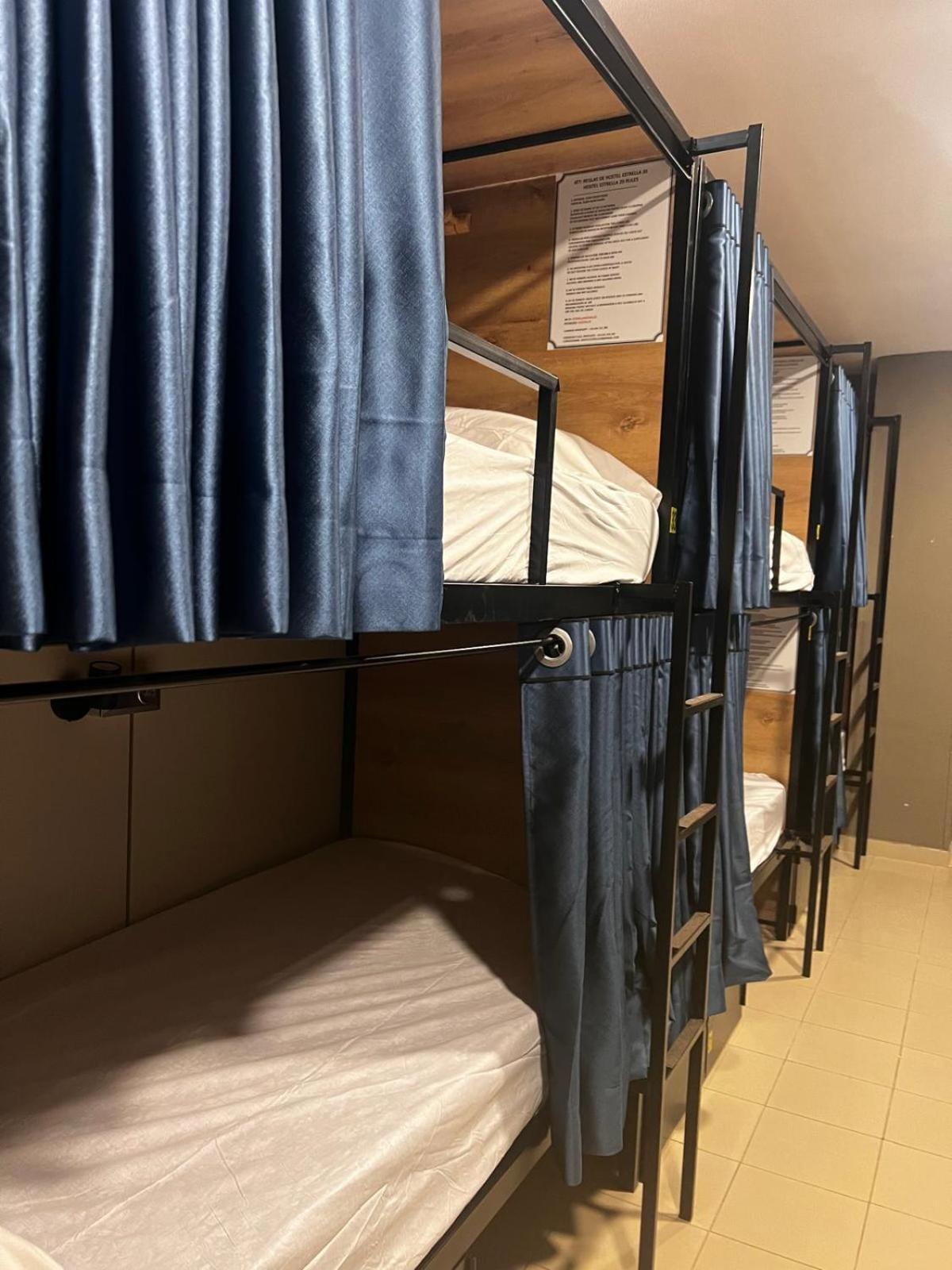 Hostel Estrella 20 Madryt Zewnętrze zdjęcie
