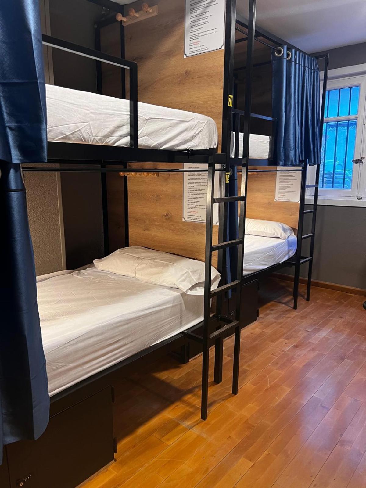 Hostel Estrella 20 Madryt Zewnętrze zdjęcie