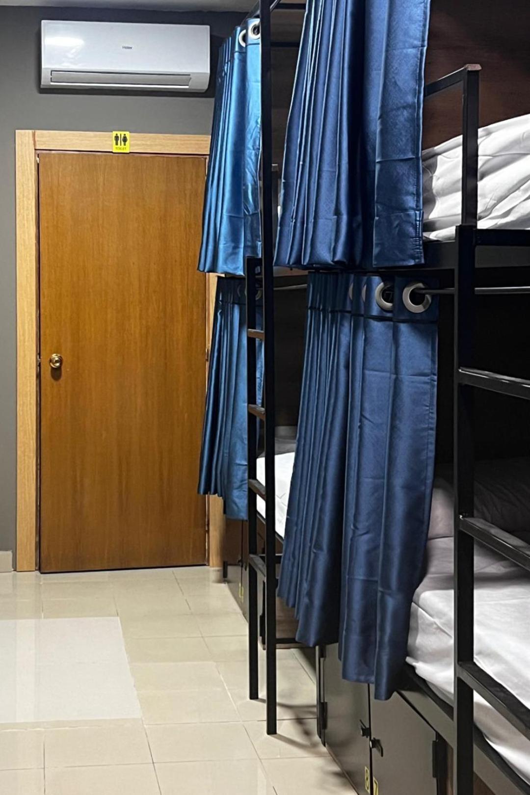 Hostel Estrella 20 Madryt Zewnętrze zdjęcie