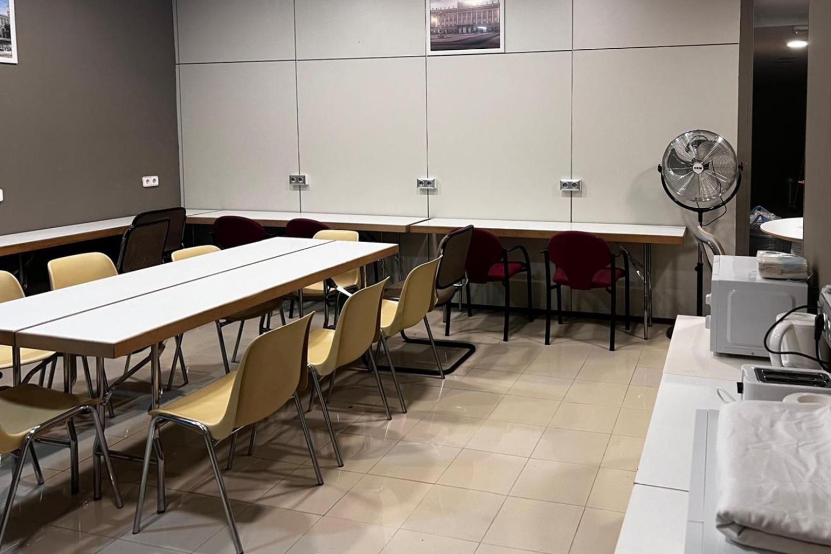 Hostel Estrella 20 Madryt Zewnętrze zdjęcie